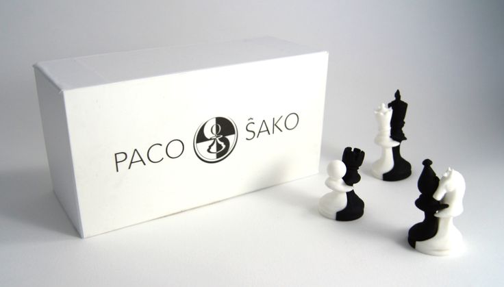 Paco Sako Vredes-Schaak (Bordspellen), Paco Sako